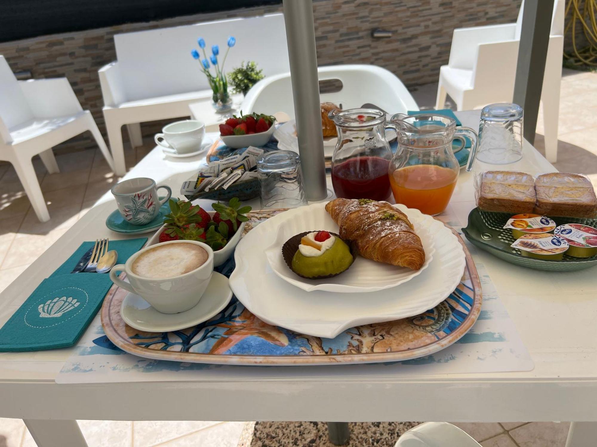 Villa Dolce Vita Rooms Кастелуцо Екстериор снимка